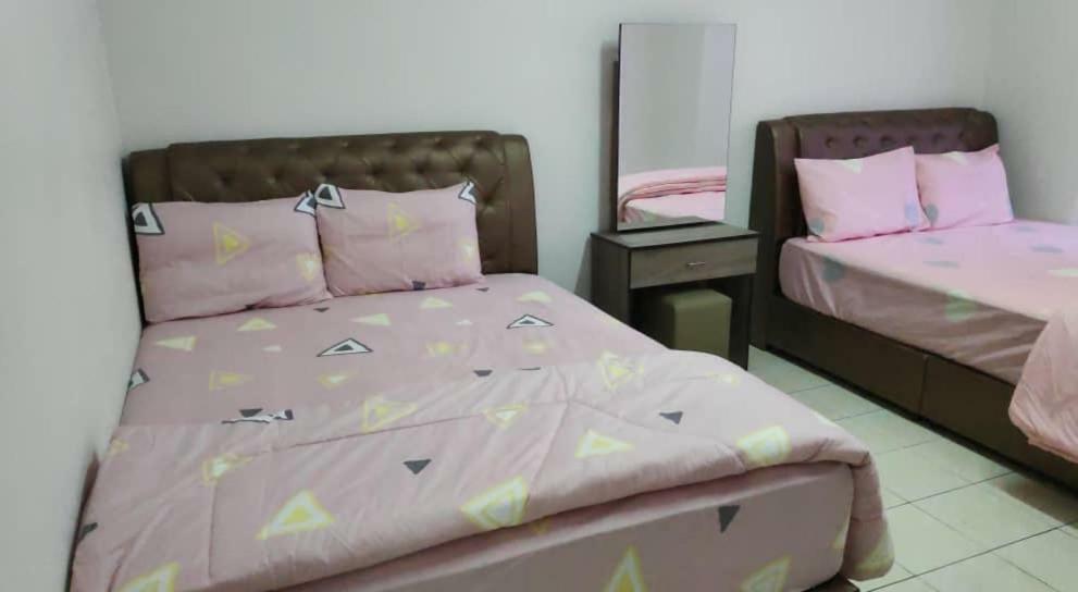 Homestay Pd Port Dickson Esterno foto